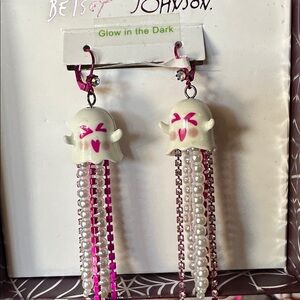 NWT Betsey Johnson Pink and White Halloween Ghost Dangle Earrings
